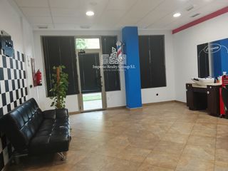 Business premise  N/a. En la felguera