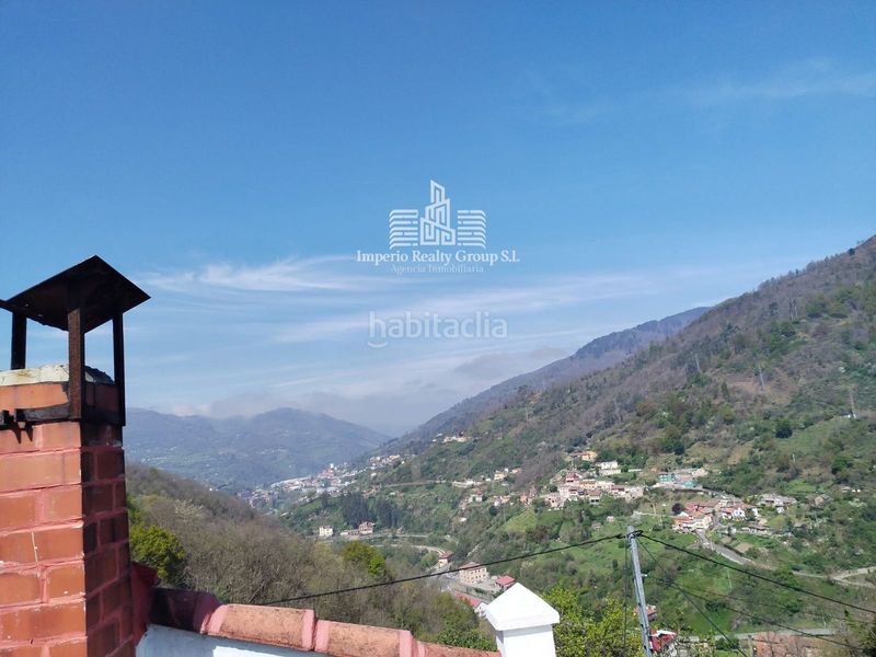 Foto 07c64034-1ea1-4d67-bc94-6d8e8ee14de2. Casa adossada a Aller