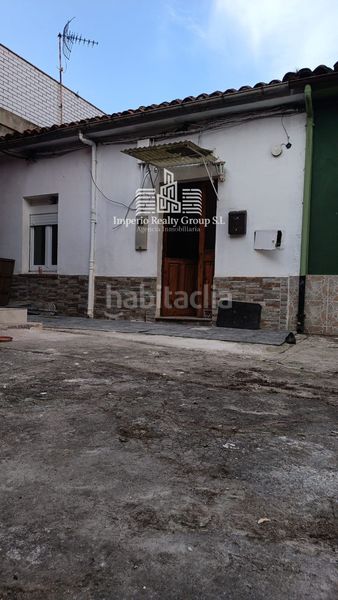 Foto 9c4ae372-cf7f-4ee7-ac72-2967682d3819. Casa a La Felguera Langreo