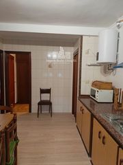 Flat  N/a. Piso de 2 habitaciones, exterior y muy bien ubicado, a 5 minutos