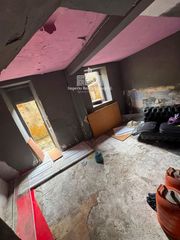 Pis  N/a. Piso en planta baja de 2 habitaciones con trastero en tuilla