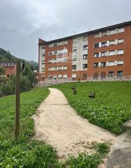 Flat  N/a. Apartamento totalmente reformado de 3 dormitorios con balcón y v