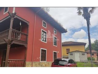 Chalet  Calle juan carlos i. Casa asturiana con  terreno y encanto natural