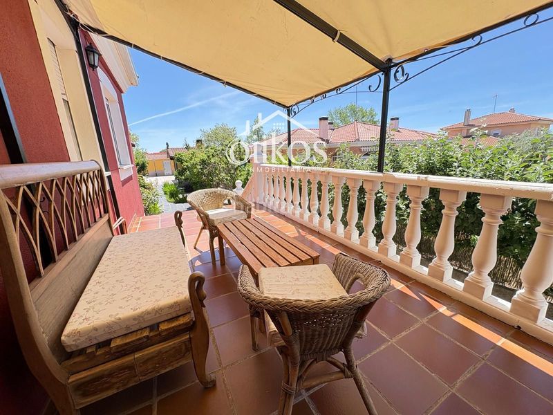 Foto d66e8ccb-efb9-401d-8310-703dcfd33829. Chalet en Buenavista
