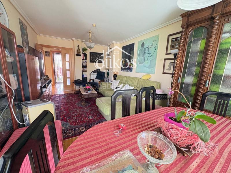 Foto 7eaac47c-01b1-4f3f-9824-83f9047ef0d4. Casa a schiera con riscaldamento piscina in Villares de la Reina