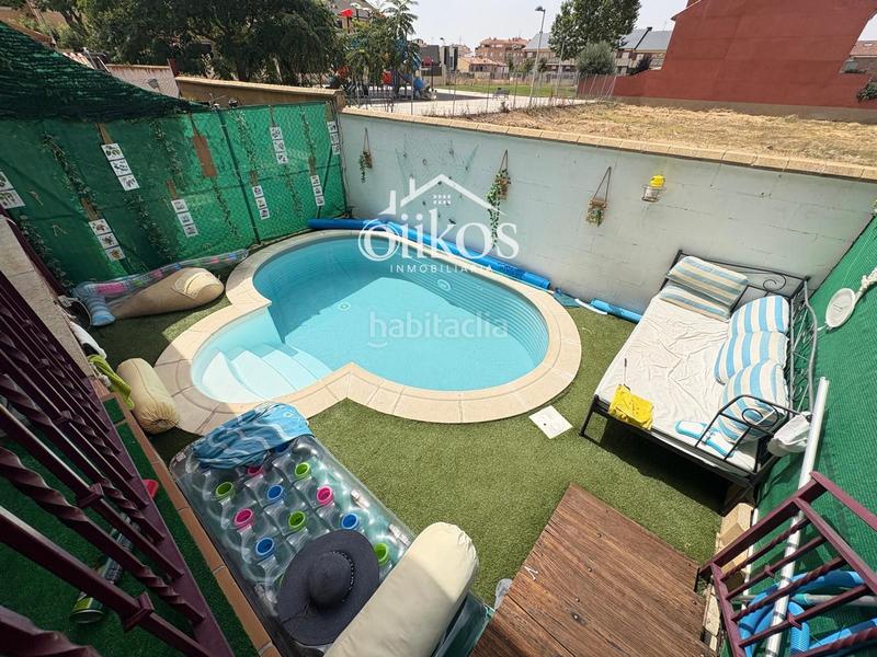 Foto 89a14080-f896-41a9-9e18-5b5d4155bab0. Casa a schiera con riscaldamento piscina in Villares de la Reina