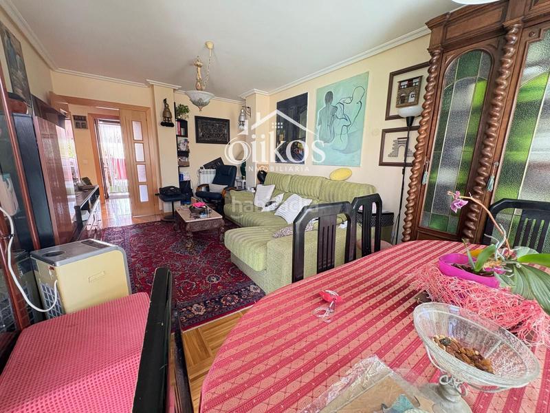 Foto aac9da6c-95b5-4c2a-9c51-d8ff69b57903. Casa a schiera con riscaldamento piscina in Villares de la Reina