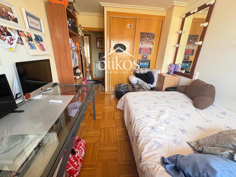 Foto f7118f5f-6b1c-422d-b38a-6b53982130da. Casa a schiera con riscaldamento piscina in Villares de la Reina