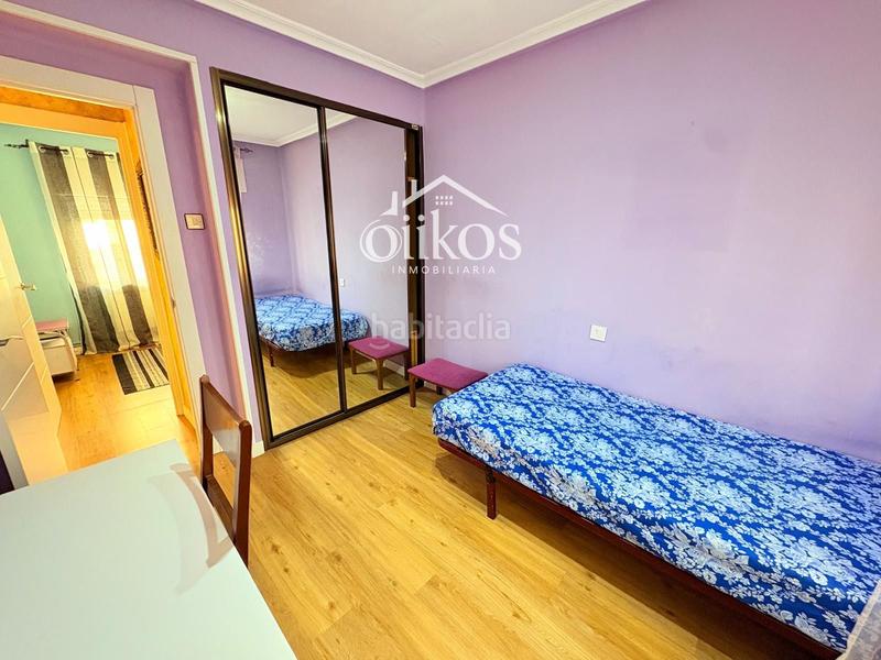 Foto d834abb9-415d-41c8-b25d-04d0a757c063. Rent flat with heating in Vidal Salamanca