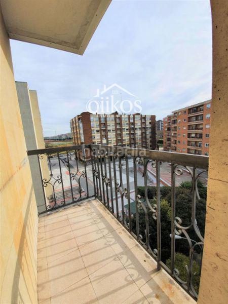 Foto 51c01956-2e61-45b2-8070-54dbc35189d1. Etagenwohnung mit heizung in Estación Salamanca