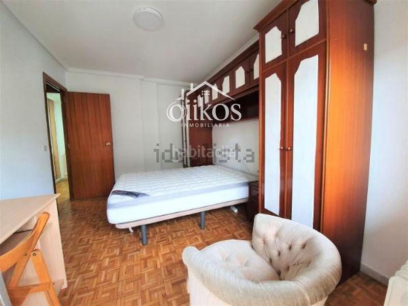 Foto a0433229-0c02-4567-9fa6-5a79725a403e. Etagenwohnung mit heizung in Estación Salamanca