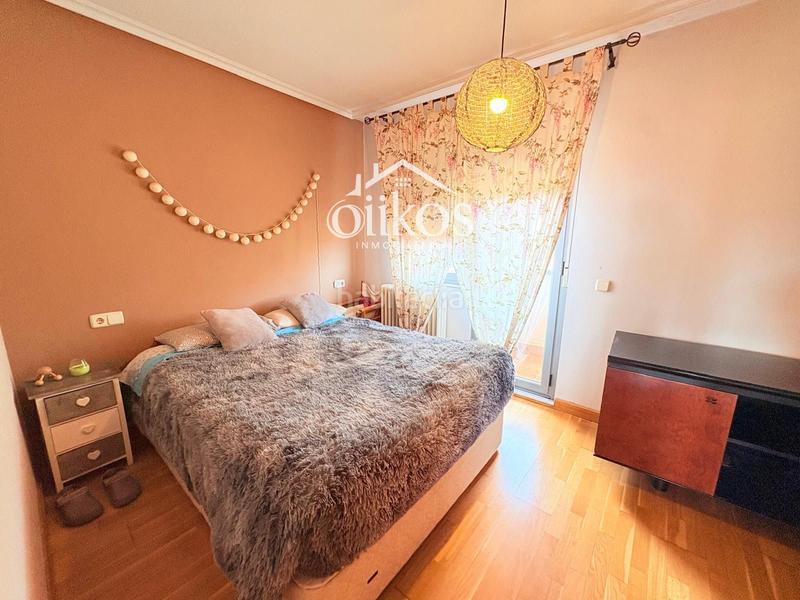 Foto 14cef3c1-e8e1-440c-bc7a-57868cadf22d. Duplex avec chauffage parking piscine dans Vistahermosa Salamanca