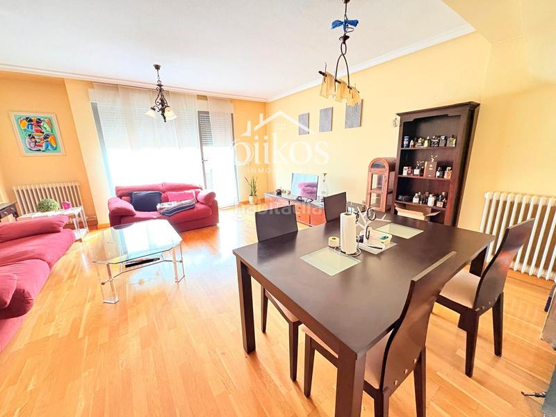 Foto 61a6f1a2-701c-4034-a655-9a4f713b2f06. Duplex avec chauffage parking piscine dans Vistahermosa Salamanca