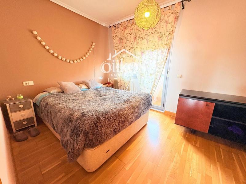 Foto ca2f6d9f-8aec-426a-a8ae-5129390a0839. Duplex avec chauffage parking piscine dans Vistahermosa Salamanca