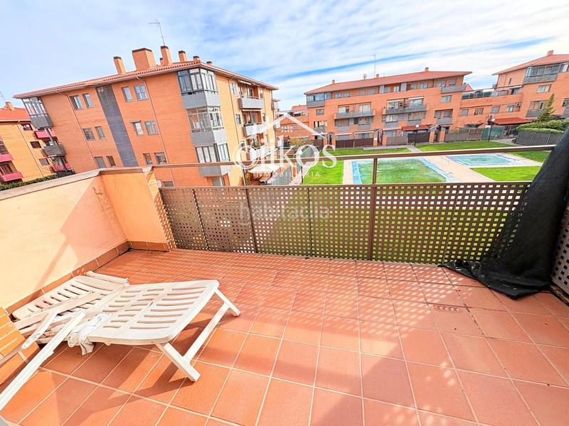 Foto ca6778d4-1a5f-4837-b935-9f8248729a3e. Duplex avec chauffage parking piscine dans Vistahermosa Salamanca