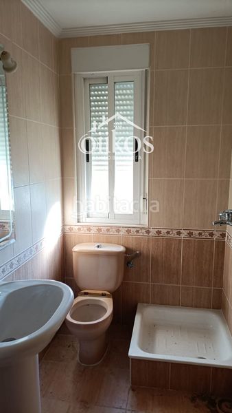 Foto 21976482-e9c6-4d36-96a3-1ba06a5c7cea. Chalet en Calvarrasa de Arriba