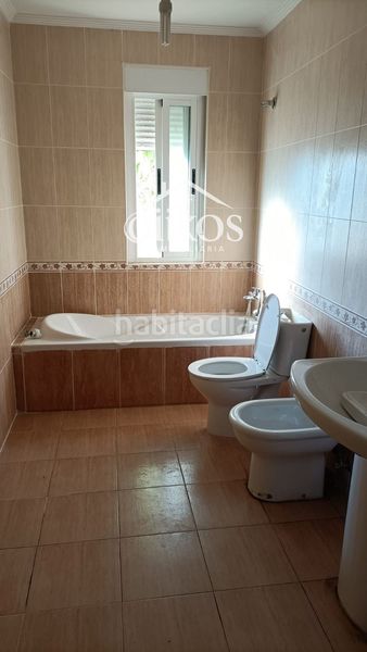 Foto b7316694-9448-4613-988d-4fbe426d348c. Chalet en Calvarrasa de Arriba