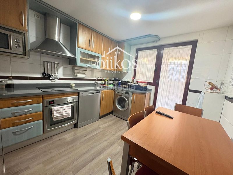 Foto 1957985b-5457-4f4a-9183-aa676e6f1006. Casa adossada amb calefacció aparcament a Tejares - Chamberí - Alcades Salamanca