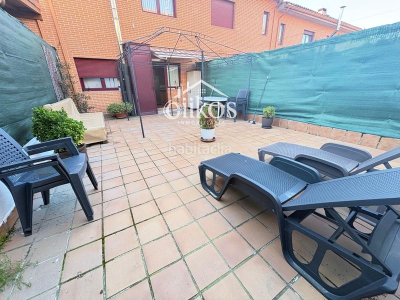 Foto 354c8606-585d-446d-8bd2-d08d560d06d8. Casa adossada amb calefacció aparcament a Tejares - Chamberí - Alcades Salamanca