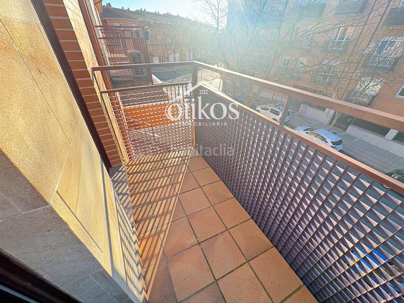 Foto 972a4669-6e70-4087-ab56-ad51712c3f98. Casa adossada amb calefacció aparcament a Tejares - Chamberí - Alcades Salamanca