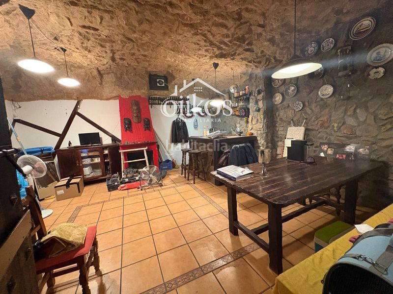 Foto a0bc935a-e9b6-4796-b65c-7acadb2fd073. Casa adossada amb calefacció aparcament a Tejares - Chamberí - Alcades Salamanca