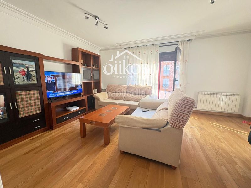 Foto eec10ed7-69c1-4870-83e8-d500e7b2a0d3. Casa adossada amb calefacció aparcament a Tejares - Chamberí - Alcades Salamanca