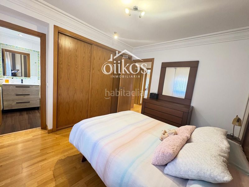 Foto f87ccdaa-375d-43dd-9002-edbe46ab06b2. Casa adossada amb calefacció aparcament a Tejares - Chamberí - Alcades Salamanca