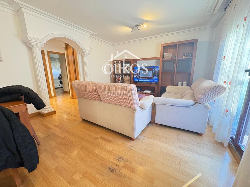 Foto fca4e82f-65fc-4a68-b201-deb18e84bd30. Casa adossada amb calefacció aparcament a Tejares - Chamberí - Alcades Salamanca