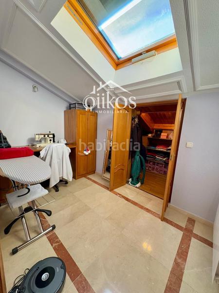 Foto 3a5bd6e0-cb6e-4dc2-9cf1-98638e7fb50c. Casa con riscaldamento parcheggio in Villares de la Reina