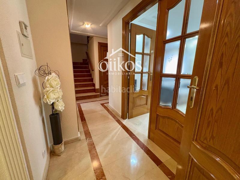 Foto 446aa898-e765-4025-beb7-00482d6b75b6. Casa con riscaldamento parcheggio in Villares de la Reina