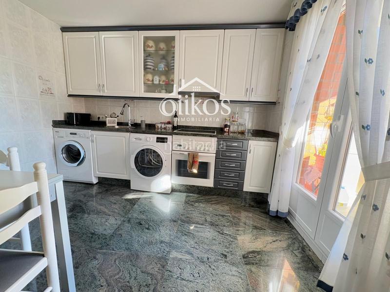 Foto 58141343-2ff4-4a9e-8f46-04f6f4d52c78. Casa con riscaldamento parcheggio in Villares de la Reina