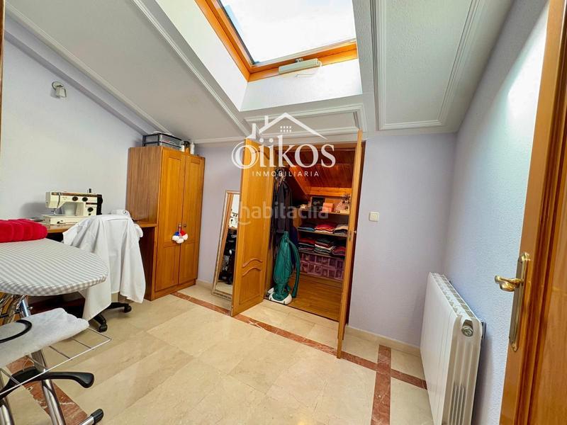 Foto 5d45d46a-1900-40b0-9a58-f687e63fa27f. Casa con riscaldamento parcheggio in Villares de la Reina