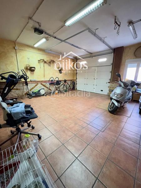 Foto 781021c3-42a9-4359-8413-785c638354b7. Casa con riscaldamento parcheggio in Villares de la Reina