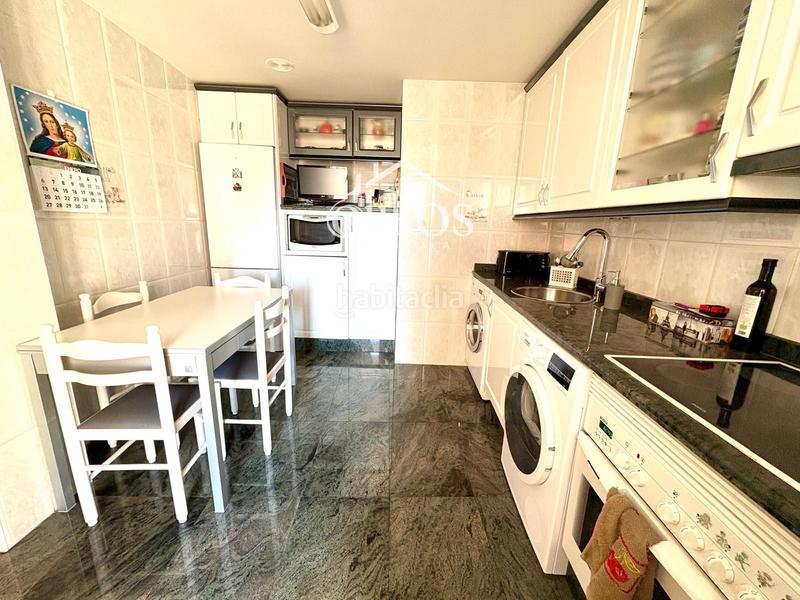 Foto a0341fda-ab7d-4063-929b-2bffd7838936. Casa con riscaldamento parcheggio in Villares de la Reina