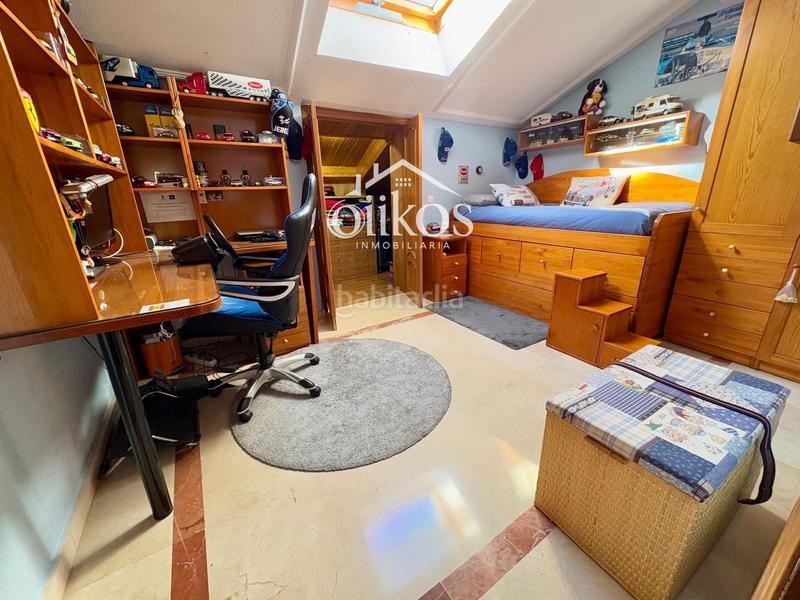 Foto b9166d4b-651b-4434-8038-f6760a1a0fd2. Casa con riscaldamento parcheggio in Villares de la Reina