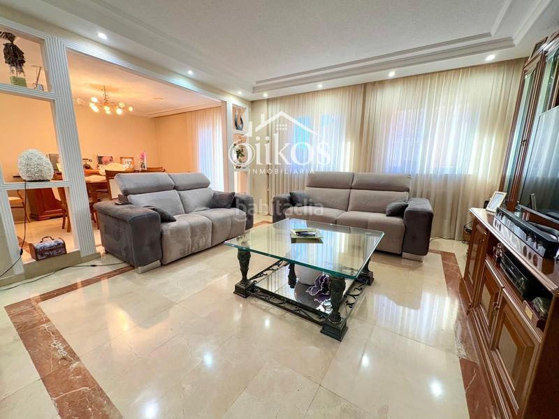 Foto c1872042-b524-44d7-a668-06eebd856af0. Casa con riscaldamento parcheggio in Villares de la Reina