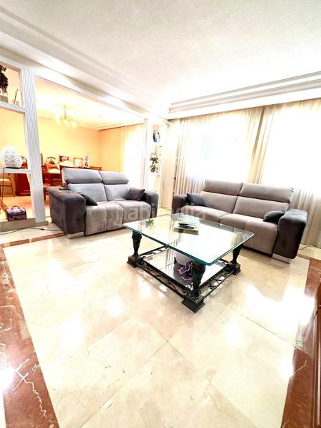 Foto e15b6c20-a15e-4422-b0d3-068da583d3d9. Casa con riscaldamento parcheggio in Villares de la Reina