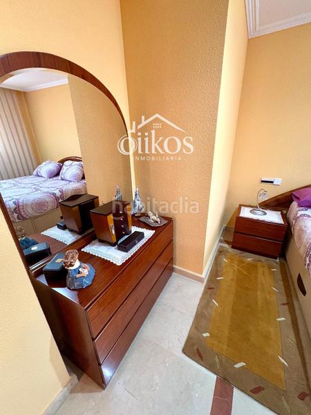 Foto f43c64f6-1e15-4443-8376-424239651f0b. Casa con riscaldamento parcheggio in Villares de la Reina