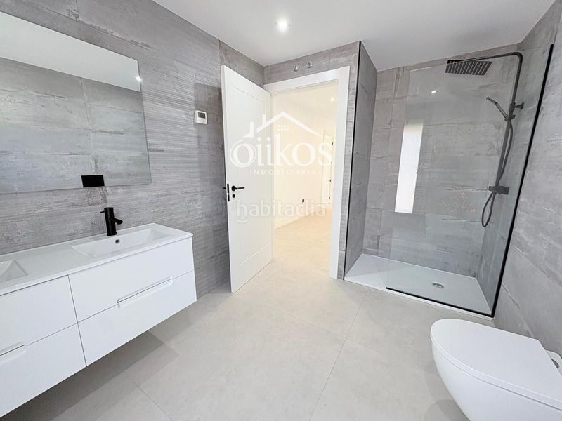 Foto e428ee16-8327-4544-8745-191d6391e532. Xalet amb calefacció piscina a Villamayor