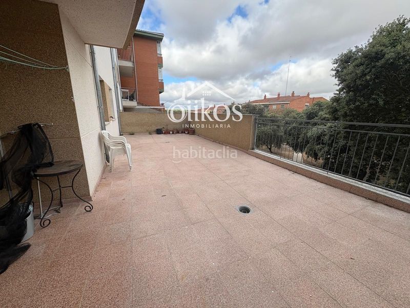 Foto c3f62784-715e-4155-9393-09a851198eb7. Pis amb calefacció aparcament a Terradillos