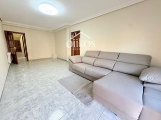 Etagenwohnung in Santa Marta de Tormes. En santa marta de tormes