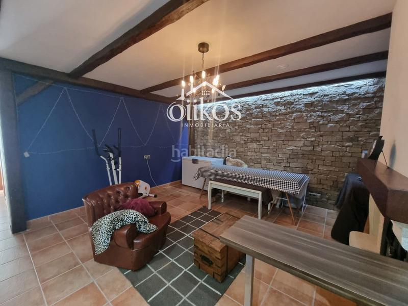 Foto 168dfcad-45cc-4746-b6f1-5c2b6f767c3a. Casa a schiera con riscaldamento piscina in Villamayor