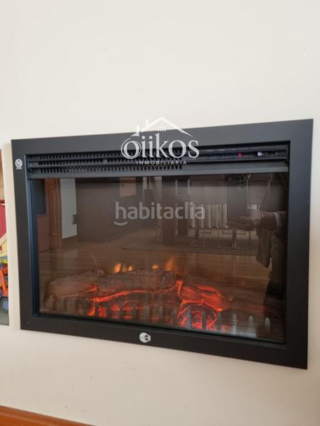 Foto cb3b1984-a3a1-43bc-bcb7-a6a88e7cc79f. Casa a schiera con riscaldamento piscina in Villamayor