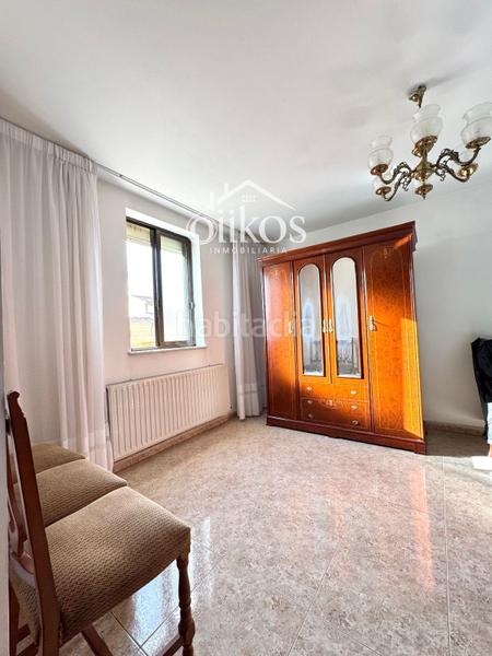 Foto 0f2f4508-5200-433b-8509-48ce9e28e007. Casa amb calefacció a Gomecello