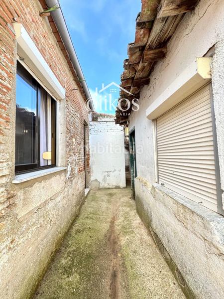 Foto f056cc46-0447-47d2-8418-52b60e010e11. Casa amb calefacció a Gomecello