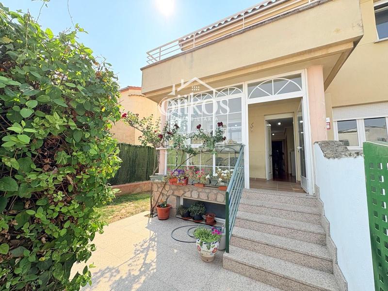 Foto 6ac367ec-41dc-4c1d-a0b9-a1aba784250a. Casa a schiera con riscaldamento parcheggio in Cabrerizos