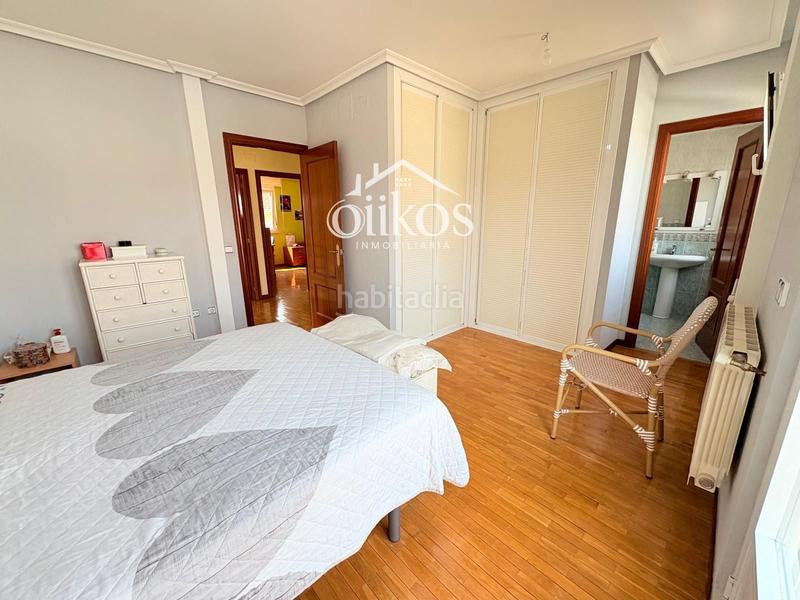 Foto 72a3d636-ea1b-41d5-85df-61b1ed9dade7. Casa a schiera con riscaldamento parcheggio in Cabrerizos