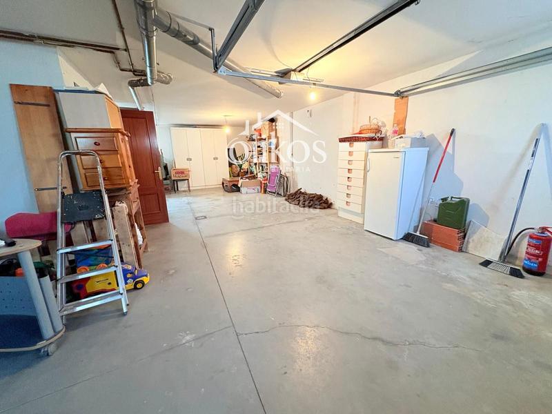 Foto f115c40c-0043-4c82-b9f7-ced07892a74e. Casa a schiera con riscaldamento parcheggio in Cabrerizos