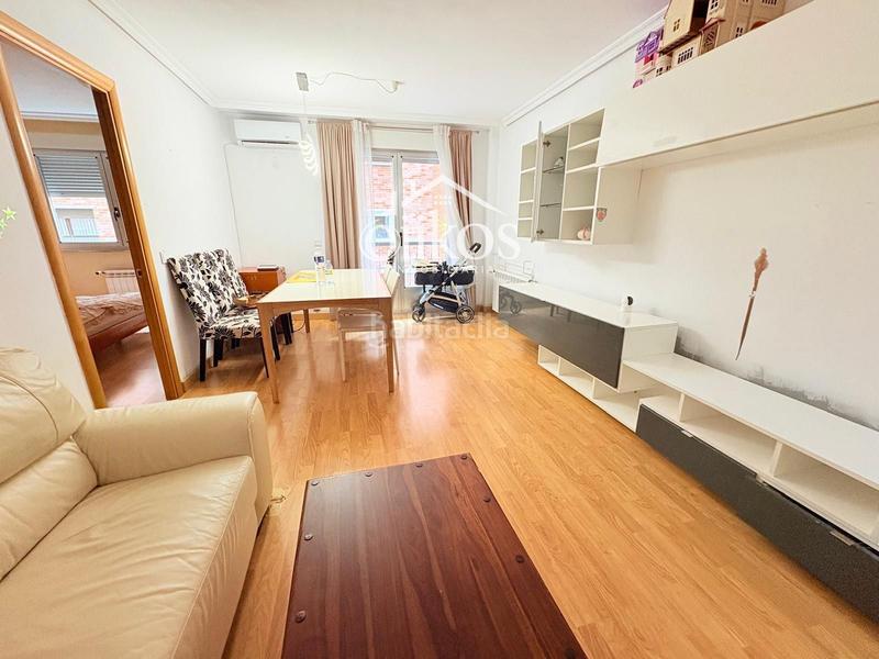 Foto 209e42f8-ae62-42b8-afc1-7580ba3d3f47. Flat with heating in Carmelitas Salamanca