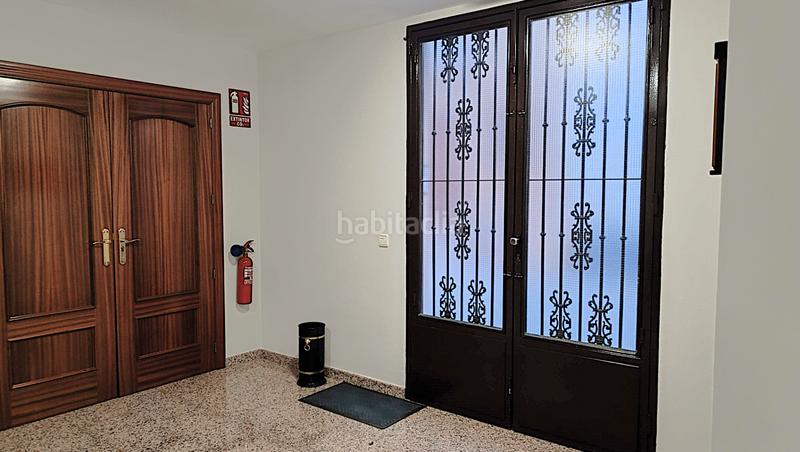 Foto 63bc3adf-7d9e-4dbb-856b-8c185f3dab7e. Piso  amueblado con ascensor, plaza de garaje y trastero en Pegalajar